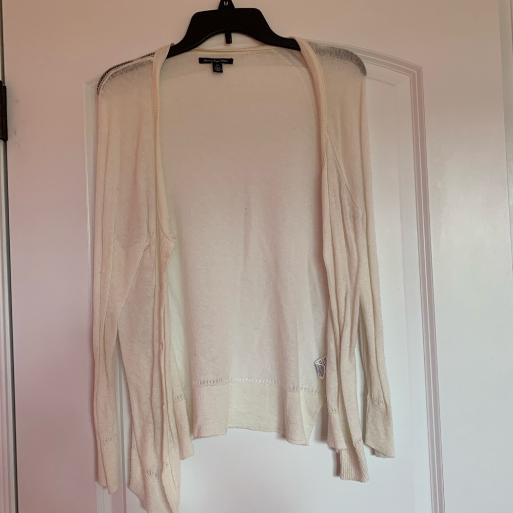 AMERICAN EAGLE BUTTON DOWN SWEATER